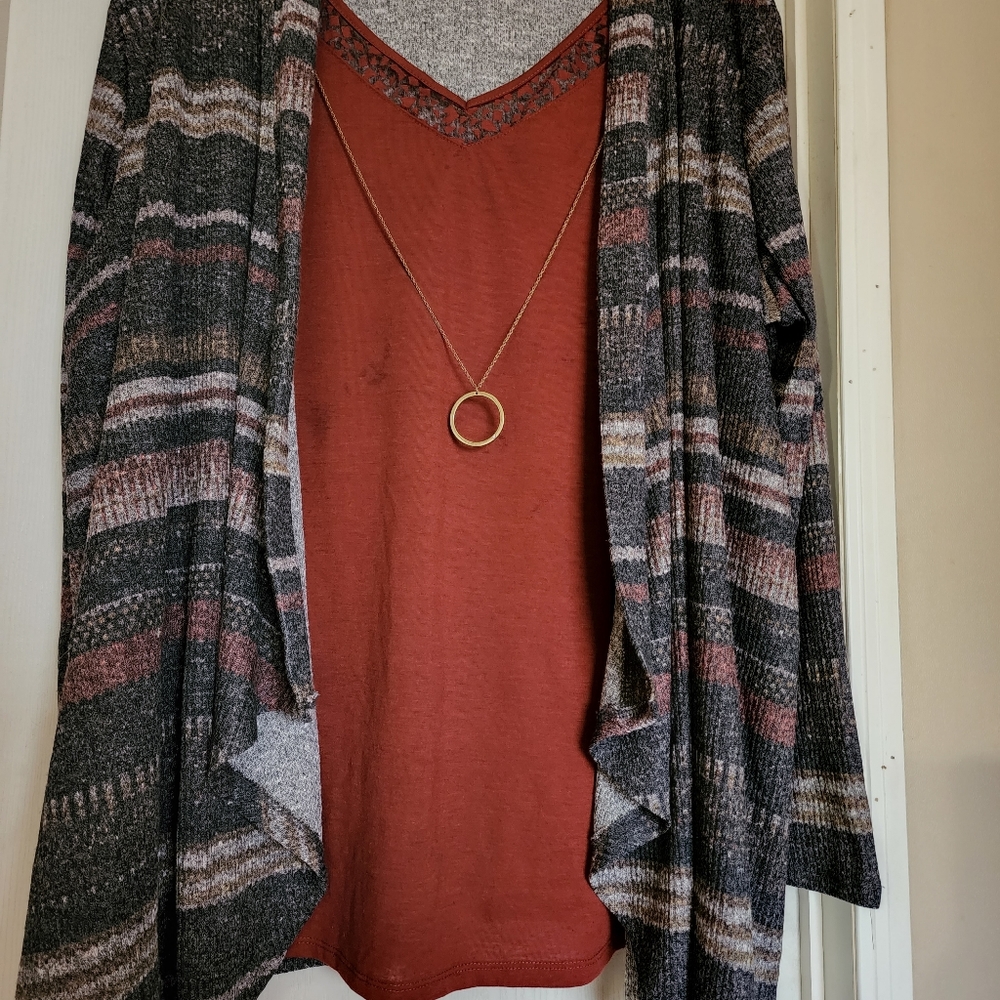 Faded glory sweater with attached tank and necklace plus size 3x